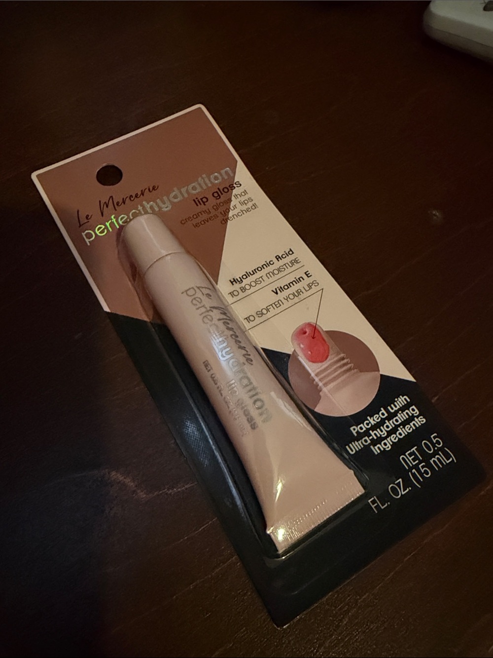 Perfect Hydration Lip Gloss - le mercerie
